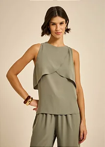 REGATA MOB CHIFFON COM DETALHE EM SOBREPOSIÇÃO FRONTAL