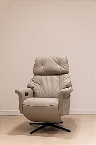 Poltrona Vitta Reclinável Automática