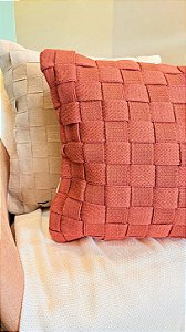 Almofada Ravena em trama 45x45 Terracota