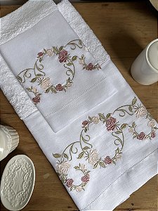 CONJUNTO TOALHA DE MÃO E ROSTO GUIRLANDA ROSAS