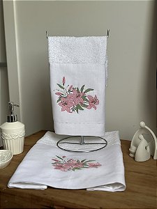 TOALHA DE ROSTO LÍRIO ROSA