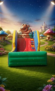 Escorregador temático de urso