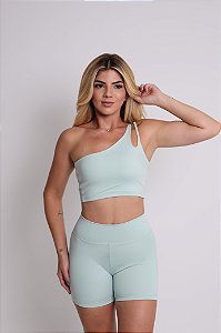 SHORT FIT BASICO VERDE MENTA