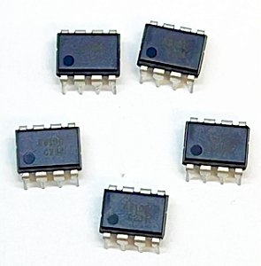 5 PÇS  A81DC OU S524A60X81 CIRUITO INTRGRADO DIP08