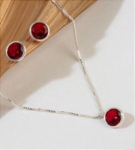 Conjunto vermelho