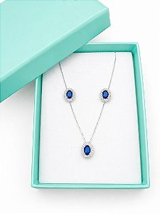 Conjunto oval cravejado