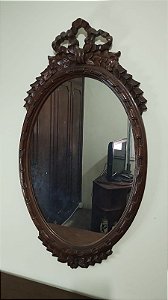 Espelho Oval com Moldura de Madeira Ano 1982