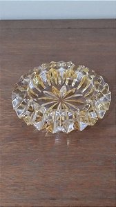 Antigo Cinzeiro em Cristal Amarelo