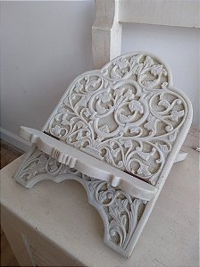 Porta Bíblia em Resina