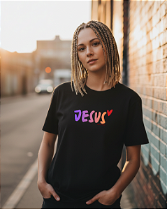 Camiseta Jesus Love