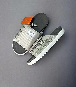 Chinelo Asuna 2.0 - Cinza