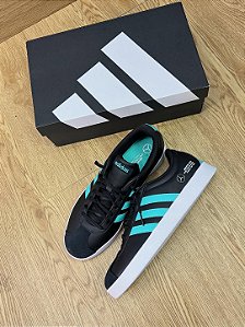 Tênis Adidas Mercedes AMG – Preto com Detalhes Turquesa