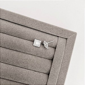 Brinco Zircônia Quadrada 9mm com Cravejado em Prata 925