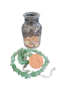 COLAR DE QUARTZO VERDE COM GARRAFA PURIFICADORA