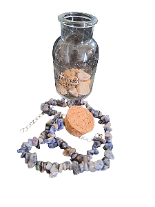 COLAR DE SODALITA COM GARRAFA PURIFICADORA