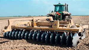 GAPCW 8013 – Grade Aradora Pesada (c/ pneu para transporte)