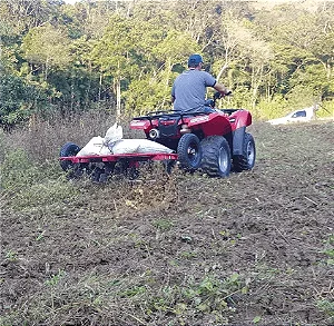 Arado de disco para quadriciclos Moldemaq
