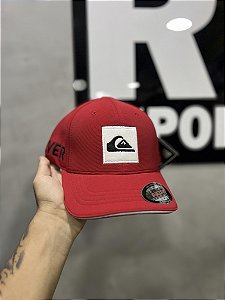 Boné Quiksilver Letreiro 2026 - Vermelho C/Branco