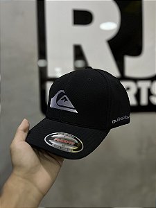 Boné Quiksilver Letreiro 2026 - Preto C/Roxo