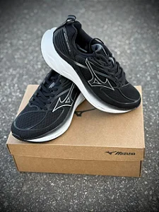 Tênis Mizuno Space 6