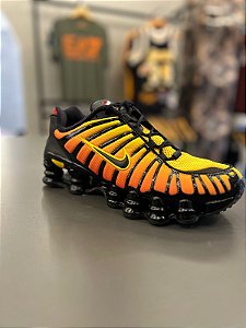 Tênis Nike Shox TL 12 Molas - Laranja