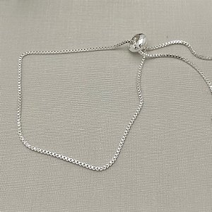 Tornozeleira em banho de prata silver em corrente veneziana tradicional em fecho gravata