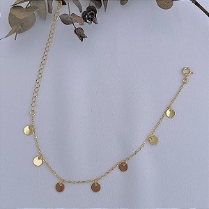 Tornozeleira em banho de ouro 18k com pingentes de moedas lisas
