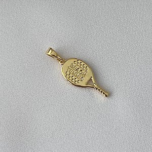 Pingente beach tennis em banho de ouro 18k