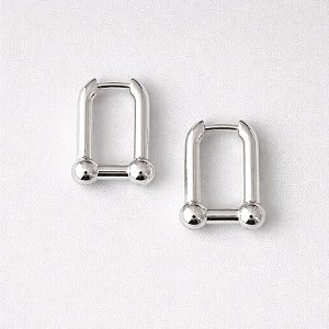 Argola inspiração tiffany lisa em banho de prata silver
