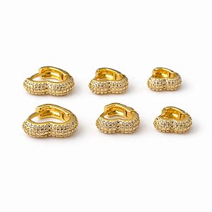 Trio de argolas corações cravejados robusta em banho de ouro 18k