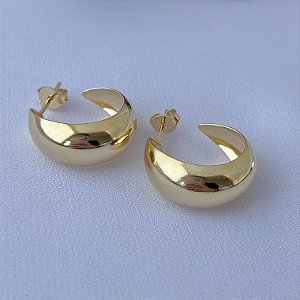 Argola abaloada lisa em banho de ouro 18k