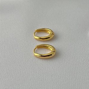 Argola lisa abaloada P em banho de ouro 18k