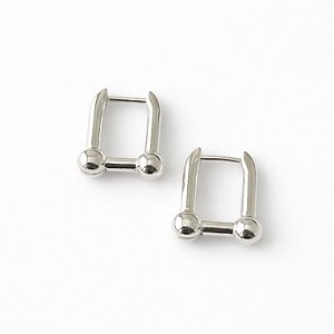 Argola inspiração Tiffany em banho de prata silver