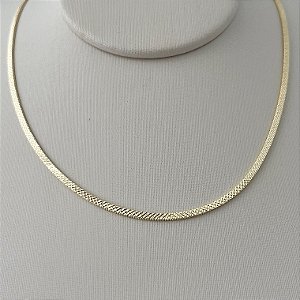 Corrente fita texturizada em banho de ouro 18k