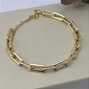Pulseira de elos quadrados liso vazado em banho de ouro 18k