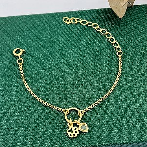 Pulseira infantil com pingentes de coração e patinha em banho de ouro 18k