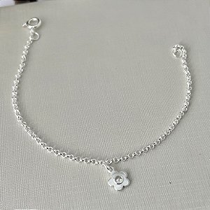 Pulseira infantil flor com miolo cravejado em banho de prata silver