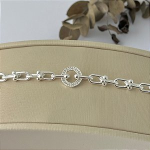 Pulseira inspiração Tiffany com circulo central cravejado em banho de prata silver