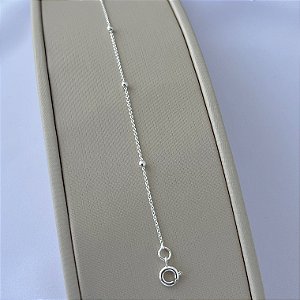 Pulseira infantil de mini bolinhas lisas em banho de prata silver