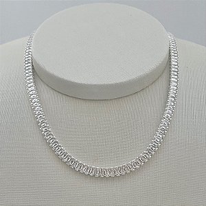 Colar Riviera baguete em banho de prata silver
