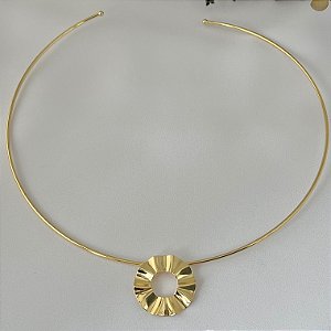 Colar de Aro pingente orgânico texturizado vazado em banho de ouro 18k