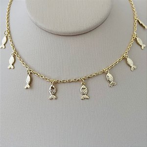 Colar com pingentes de peixes em banho de ouro 18k