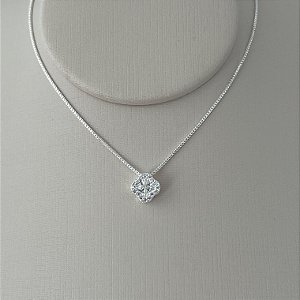 Colar flor em banho de prata silver