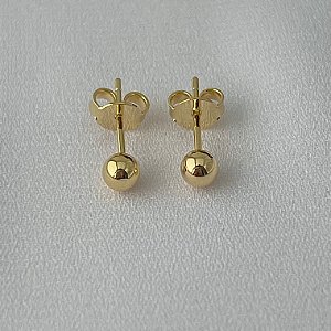 Brinco bola P lisa em banho de ouro 18k