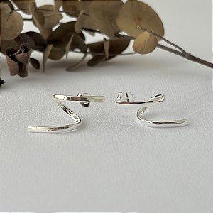 Brinco Aspiral em banho de prata silver