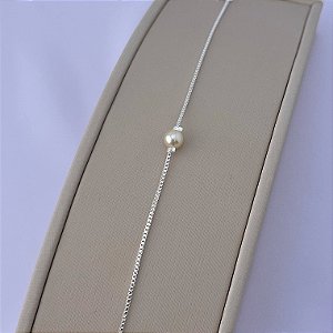 Pulseira com uma pérola em banho de prata silver