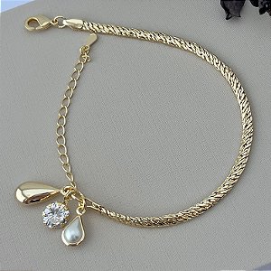 Pulseira com pingentes de ponto de luz, gota lisa e pérola em banho de ouro 18k