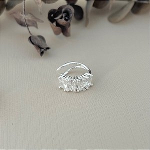 Piercing fake liso com zircônias em banho de prata silver
