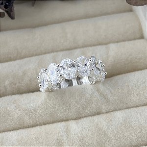 Anel aro 13,5 inteiro cravejado de zircônias ovais em banho de prata silver