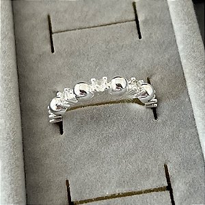 Anel aro 15 bolinhas lisas e cravejadas em banho de prata silver